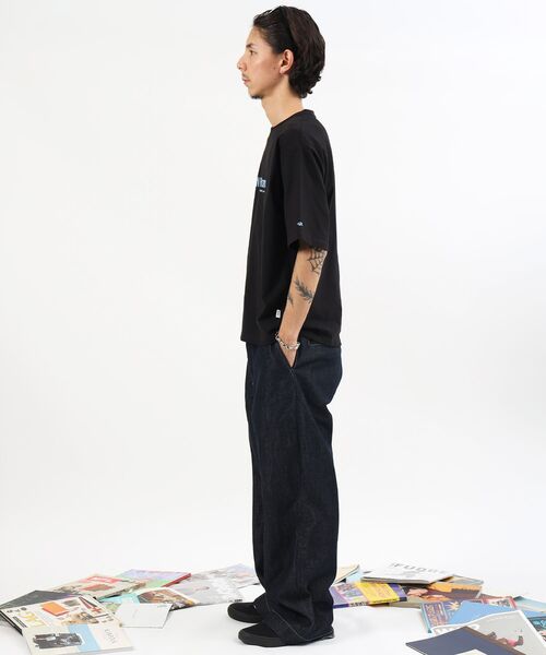 FFEIN(フェイン)の「【FFEIN(フェイン)】センターロゴ刺繍ショート丈Tシャツ / Tシャツ 短丈 クルーネック 半袖 ショート丈 刺繍(Tシャツ/カットソー・メンズ・ホワイト/ブラウン/ブラック/レッド/ネイビー・LARGE/MEDIUM/SMALL)」の8枚目の写真