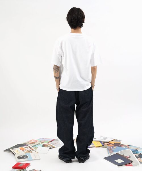 FFEIN(フェイン)の「【FFEIN(フェイン)】センターロゴ刺繍ショート丈Tシャツ / Tシャツ 短丈 クルーネック 半袖 ショート丈 刺繍(Tシャツ/カットソー・メンズ・ホワイト/ブラウン/ブラック/レッド/ネイビー・LARGE/MEDIUM/SMALL)」の14枚目の写真