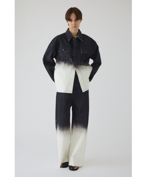 RIM.ARK(リムアーク)の「Gradation denim PT グラデーションデニムパンツ(デニムパンツ・レディース・ブラック/ブルー・36/38)」の5枚目の写真