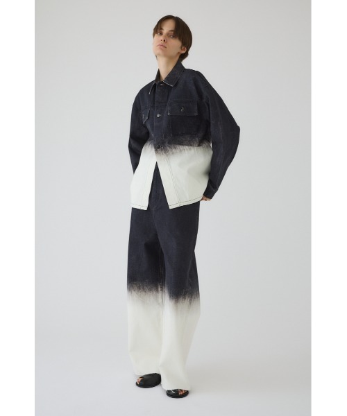 RIM.ARK(リムアーク)の「Gradation denim PT グラデーションデニムパンツ(デニムパンツ・レディース・ブラック/ブルー・36/38)」の6枚目の写真