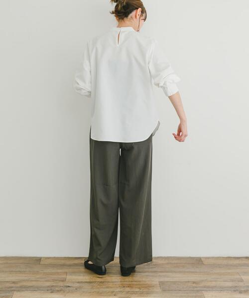 ITEMS URBANRESEARCH（アイテムズ アーバンリサーチ）の「イージーストレートパンツ（その他パンツ・レディース・チャコールグレー/ブラウン系その他/ホワイト系その他・FREE）」の15枚目の写真