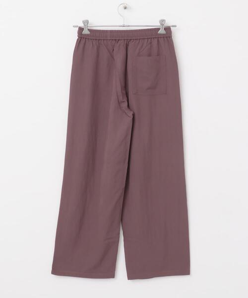 ITEMS URBANRESEARCH（アイテムズ アーバンリサーチ）の「イージーストレートパンツ（その他パンツ・レディース・チャコールグレー/ブラウン系その他/ホワイト系その他・FREE）」の6枚目の写真