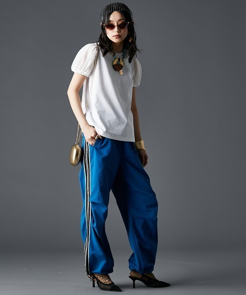 GEVS.(ジェイヴィス)の「パフスリーブカットソープルオーバー<大きいサイズ有>GEVS.(Tシャツ/カットソー・レディース・ブラック/オフホワイト・M/L/LL/3L/4L/5L)」の11枚目の写真