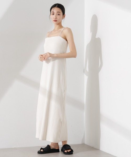 NANO universe(ナノユニバース)の「Wストラップカップ付きキャミソールワンピース(ワンピース・レディース・アイボリー/ブラック/グレー・FREE)」の20枚目の写真