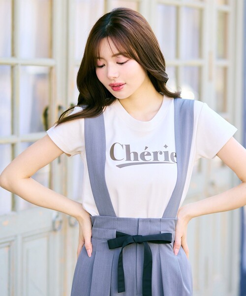 Feroux（フェルゥ）の「レタードプリントコンパクト Tシャツ（Tシャツ/カットソー・レディース・グレー系/ピンク系/アイボリー系・F）」の2枚目の写真