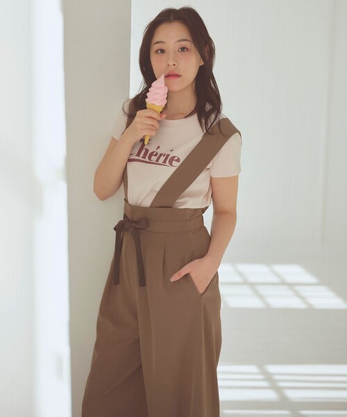 Feroux（フェルゥ）の「レタードプリントコンパクト Tシャツ（Tシャツ/カットソー・レディース・グレー系/ピンク系/アイボリー系・F）」の5枚目の写真