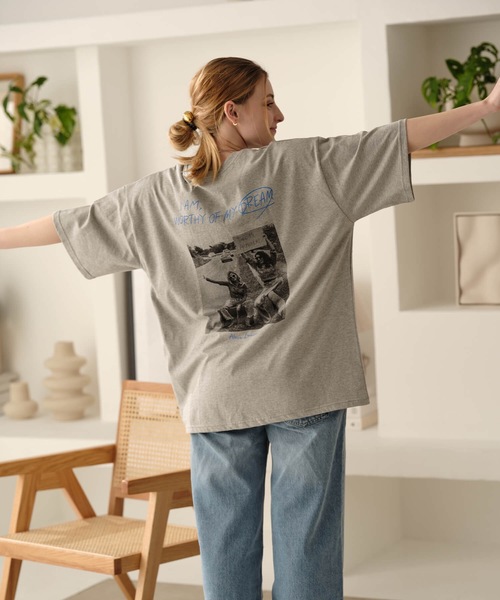 Mia (ミア)の「バックプリントフォトTシャツ(Tシャツ/カットソー・レディース・杢グレー/オフホワイト・FREE)」の21枚目の写真