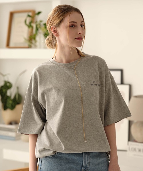 Mia (ミア)の「バックプリントフォトTシャツ(Tシャツ/カットソー・レディース・杢グレー/オフホワイト・FREE)」の5枚目の写真