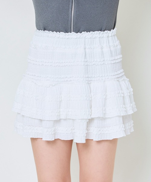 GORGE（ゴージ）の「カットフリルミニスカパン/ティアードフリルミニスカート（インナーパンツ付き）（スカート・レディース・オフホワイト/ブラック・F）」の7枚目の写真