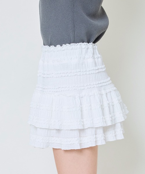 GORGE（ゴージ）の「カットフリルミニスカパン/ティアードフリルミニスカート（インナーパンツ付き）（スカート・レディース・オフホワイト/ブラック・F）」の8枚目の写真
