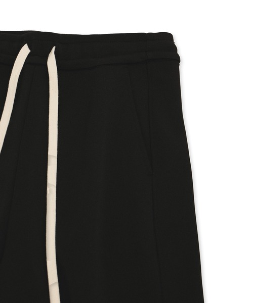 ADAM ET ROPE'(アダムエロペ)の「【サステナブル】クアトロジャージパンツ(その他パンツ・レディース・キナリ/ダークブラウン/ブラック・36/38)」の16枚目の写真