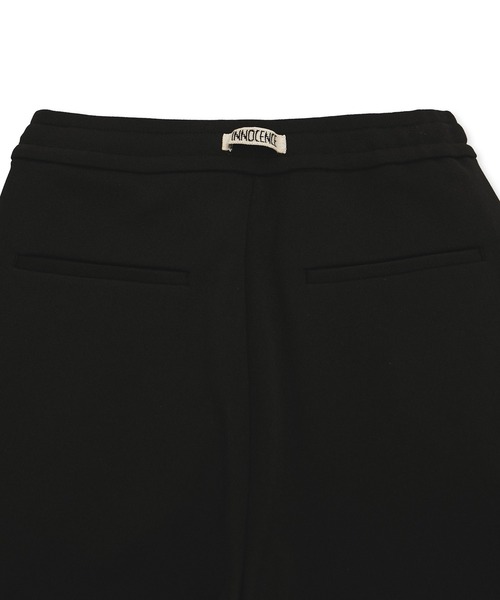 ADAM ET ROPE'(アダムエロペ)の「【サステナブル】クアトロジャージパンツ(その他パンツ・レディース・キナリ/ダークブラウン/ブラック・36/38)」の18枚目の写真