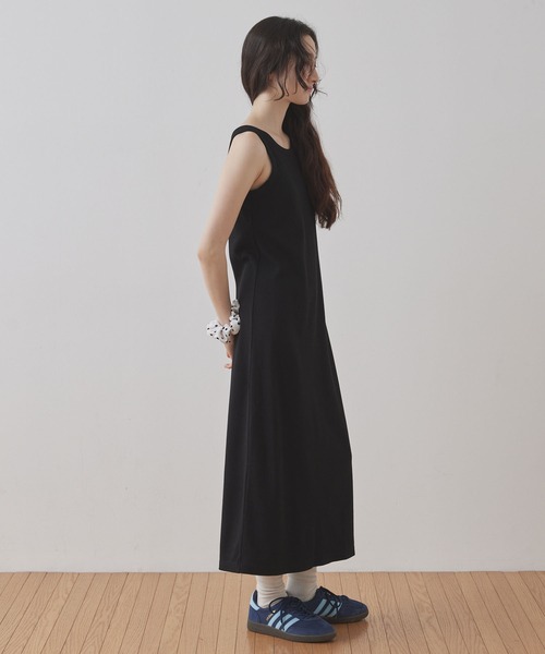 Unblend(アンブレンド)の「【Unblend】カップ付き 配色アメスリ タンクトップ ワンピース(ワンピース・レディース・ブラック系/ブラウン系/ブラック/ネイビー系/グレー系・FREE)」の17枚目の写真