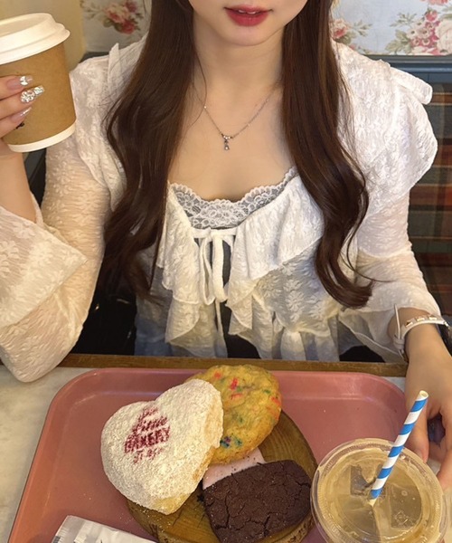 continuer de NICE CLAUP（コンティニューデナイスクラップ）の「【@re.__mi23セレクト】カットジャガードラッフルカーディガン（カーディガン/ボレロ・レディース・アイボリー/オフホワイト/ベージュ/ブラック・FREE）」の15枚目の写真