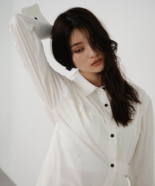 【UNITED TOKYO】ベルテッドプリーツロングシャツ（タグ付き） ベルテッドプリーツロングシャツ(FREE WHITE): : ウィメンズ