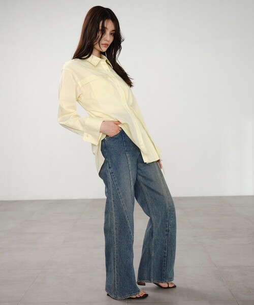 UNITED TOKYO（ユナイテッドトウキョウ）の「【残りわずか！】ベルテッドプリーツロングシャツ｜ウォッシャブル/オフィスカジュアル/防シワ/春服（シャツ/ブラウス・レディース・ブラック/マルチ/ホワイト/イエロー・FREE）」の18枚目の写真