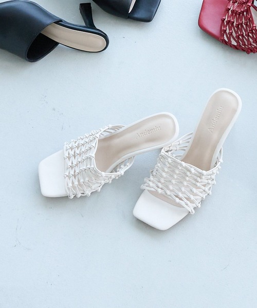 Andemiu(アンデミュウ)の「アソートミュール324851(サンダル・レディース・ホワイト系その他/アイボリー/ブラック/レッド系その他/ブラック系その他・LARGE/MEDIUM)」の3枚目の写真