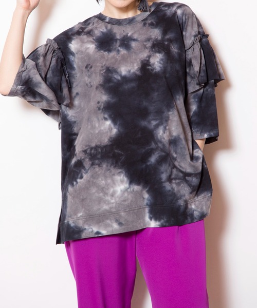 OSMOSIS（オズモーシス）の「タイダイショルダーフリルTシャツ（Tシャツ/カットソー・レディース・カーキ/オレンジ/チャコール・ONE SIZE）」の2枚目の写真