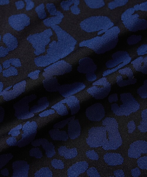 JUN&ROPE'（ジュンアンドロペ）の「【UV CARE】【吸水速乾】【ストレッチ】アニマル柄ジャガードドロストプルオーバー（Tシャツ/カットソー・レディース・ピンク/グレー/ネイビー・M/L/S）」の4枚目の写真