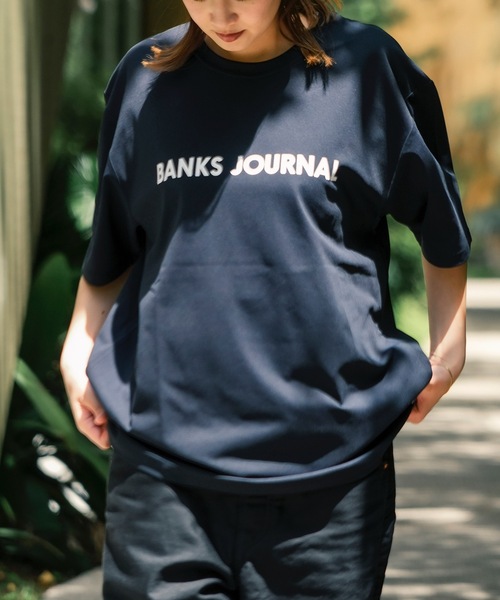 BANKS(バンクス)の「DESIGN TEE /BANKS JOURNAL(バンクスジャーナル)ブランドロゴプリント半袖デザインT-シャツ(Tシャツ/カットソー・メンズ・ブラック/スモークピンク/オフホワイト・LARGE/MEDIUM/X-LARGE)」の13枚目の写真
