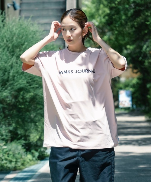 BANKS(バンクス)の「DESIGN TEE /BANKS JOURNAL(バンクスジャーナル)ブランドロゴプリント半袖デザインT-シャツ(Tシャツ/カットソー・メンズ・ブラック/スモークピンク/オフホワイト・LARGE/MEDIUM/X-LARGE)」の17枚目の写真