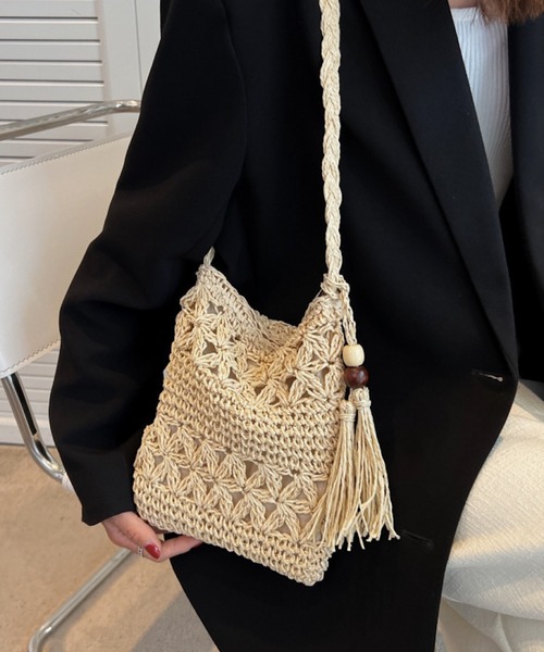 VIBGYOR(ヴィブジョー)の「Mignonjour/かごタッセルショルダーバッグ M2761(ショルダーバッグ・レディース・ブラウン/ベージュ・FREE)」の7枚目の写真