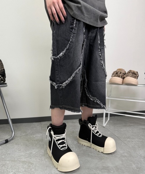 ATMARK(アットマーク)の「《フリーサイズ / UNISEX 》フリンジ ハーフパンツ ショートパンツ(デニムパンツ・メンズ・ブラック/インディゴブルー・FREE)」の4枚目の写真