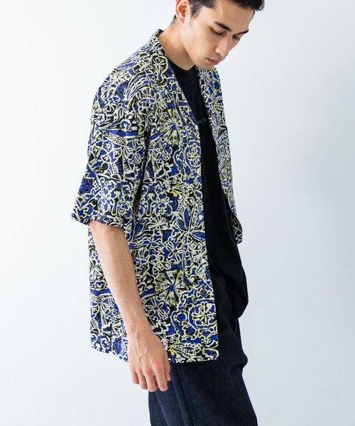 URBAN RESEARCH(アーバンリサーチ)の「LONGCHAMP PRINT SHIRTS(シャツ/ブラウス・メンズ・ブラック系その他/オレンジ系その他/グリーン系その他/ブルー系その他・MEDIUM/LARGE)」の1枚目の写真