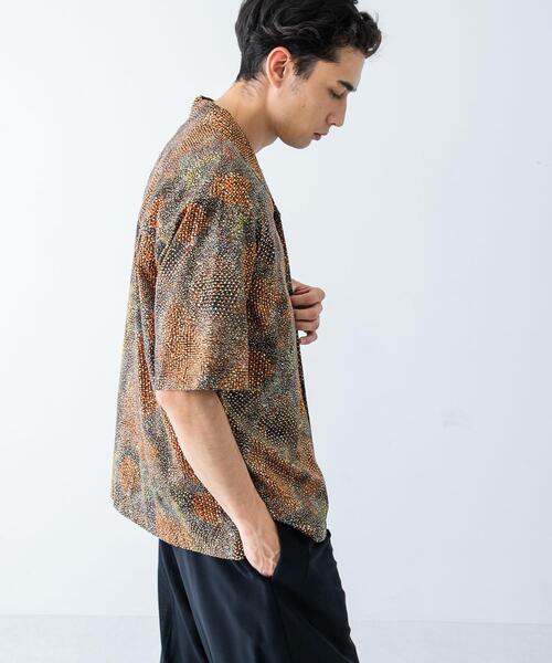 URBAN RESEARCH(アーバンリサーチ)の「LONGCHAMP PRINT SHIRTS(シャツ/ブラウス・メンズ・ブラック系その他/オレンジ系その他/グリーン系その他/ブルー系その他・MEDIUM/LARGE)」の6枚目の写真