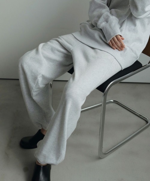 anuke(アンヌーク)の「anuke Drawstring Sweat Pants ドローストリングスウェットパンツ/62520726(スウェットパンツ・レディース・ネイビー/グレー・36/38)」の1枚目の写真