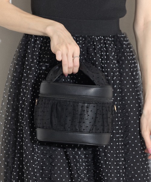 tocco closet(トッコ クローゼット)の「【ZOZO限定】チュール重ねバニティバッグ(ショルダーバッグ・レディース・アイボリー/ブラック・M)」の14枚目の写真