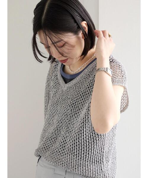 Samansa Mos2 blue(サマンサモスモスブルー)の「メランジラメメッシュニットベスト(ニット/セーター・レディース・グレー/キナリ/ベージュ・F)」の9枚目の写真