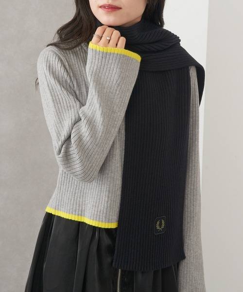 FRED PERRY(フレッドペリー)の「【FRED PERRY】COTTON RIBBED SCARF フレッドペリー コットンリブマフラー C1134(マフラー・メンズ・ブラック/カーキ・FREE)」の5枚目の写真