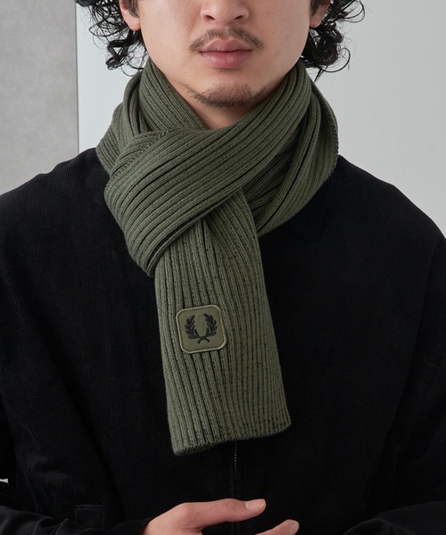 FRED PERRY(フレッドペリー)の「【FRED PERRY】COTTON RIBBED SCARF フレッドペリー コットンリブマフラー C1134(マフラー・メンズ・ブラック/カーキ・FREE)」の9枚目の写真
