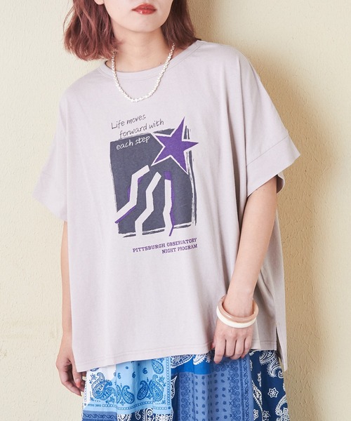 CUBE SUGAR（キューブシュガー）の「32/-OE天竺グラフィックプリントスクエアTシャツ（Tシャツ/カットソー・レディース・グリーン/ホワイト/マルチ/グレイッシュベージュ/ネイビー/イエロー・M）」の3枚目の写真