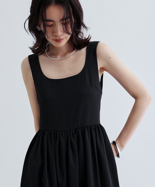 GALLEST（ギャレスト）の「バックデザインサロペット（サロペット/オーバーオール・レディース・ブラウン系その他/ブラック・38/36/40）」の6枚目の写真