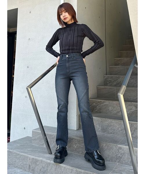 MURUA(ムルーア)の「スウィッチングスタッズデニム(デニムパンツ・レディース・ブラウン/ブラック・2/1)」の20枚目の写真