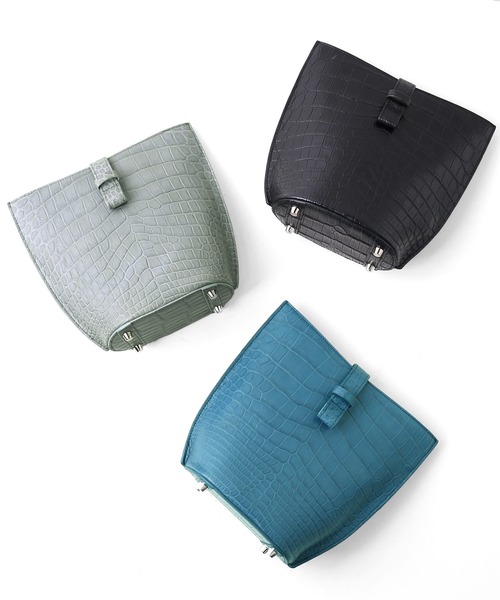 sankyo shokai（サンキョウショウカイ）の「クロコダイルレザー ミニショルダーバッグ ポシェット（ショルダーバッグ・レディース・ブルー/ライトピンク/ブラック/ライトグレー/イエロー・FREE）」の15枚目の写真