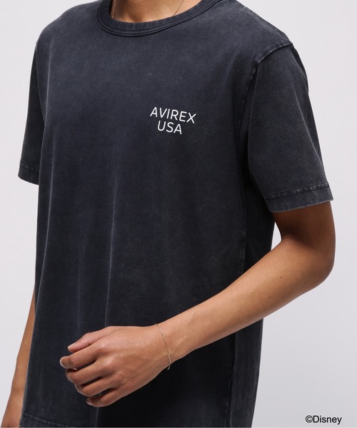 Disney(ディズニー)の「《Disney Collection》FANTASIA / MICKEY MOUSE / FILM POSTER T-SHIRT / AVIREX / アヴィレックス(Tシャツ/カットソー・メンズ・チャコール/オフホワイト・MEDIUM/LARGE/X-LARGE/XX-LARGE)」の4枚目の写真