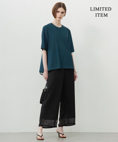 ICB(アイシービー)の「シアートリコット ペプラムカットソー(Tシャツ/カットソー・レディース・アイボリー系/ブラック系/パイングリーン系・SMALL/X-SMALL/MEDIUM)」の7枚目の写真