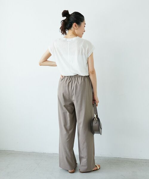 le.coeur blanc（ルクールブラン）の「ウエストデザイン2タックパンツ（その他パンツ・レディース・ブラック/モカ/ライトベージュ・38/36）」の19枚目の写真