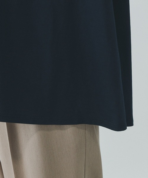 GLOBAL WORK（グローバルワーク）の「リッチクリーンVネックプルオーバー/289387（Tシャツ/カットソー・レディース・ネイビー/ブラック/オフホワイト/テラコッタ・LARGE/MEDIUM）」の16枚目の写真