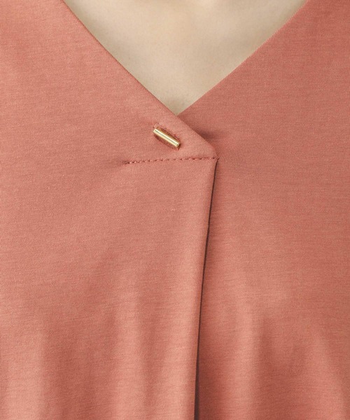 GLOBAL WORK（グローバルワーク）の「リッチクリーンVネックプルオーバー/289387（Tシャツ/カットソー・レディース・ネイビー/ブラック/オフホワイト/テラコッタ・LARGE/MEDIUM）」の13枚目の写真