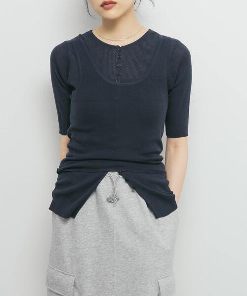 KBF（ケイビーエフ）の「フロントボタンレイヤードニット（ニット/セーター・レディース・ネイビー/ピンク/アイボリー/ブラック・ONE）」の4枚目の写真