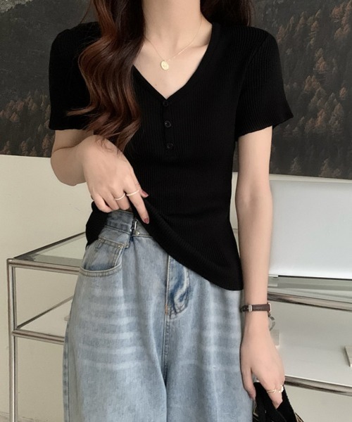 Miniministore（ミニミニストア）の「Vネックリブニットトップス 着やせ 無地（ニット/セーター・レディース・ホワイト/ブルー/ブラック・FREE）」の15枚目の写真