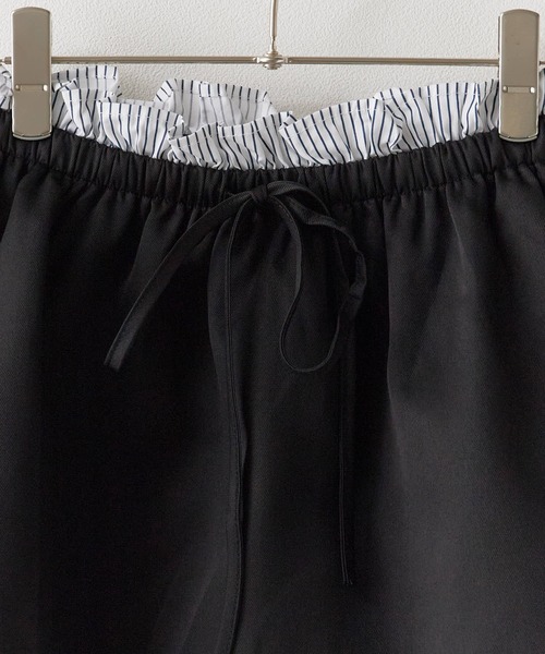 ROOPTOKYO(ループトウキョウ)の「Skirt Layered Striped Pants / スカートレイヤード ストライプパンツ 秋物 秋服 2026年秋冬(その他パンツ・レディース・ネイビー/ホワイト/カーキ/ブラック・FREE)」の12枚目の写真