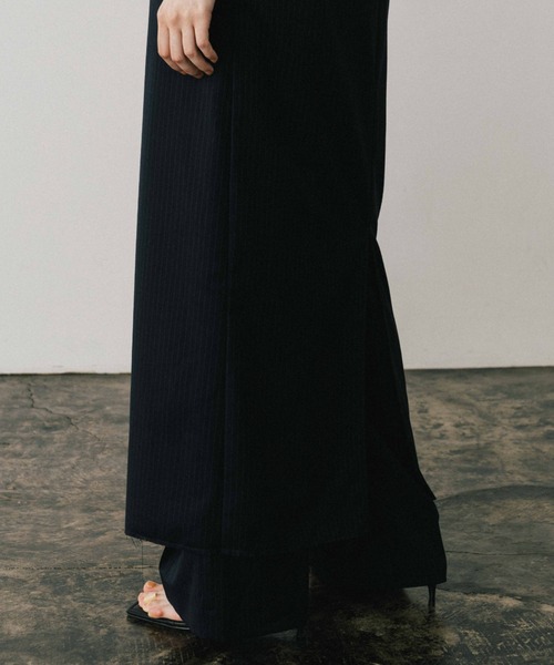 CREDONA(クレドナ)の「SUITING GATHER TROUSER/スーチングギャザートラウザー(スラックス・レディース・ブラック/ネイビー・0/1)」の14枚目の写真