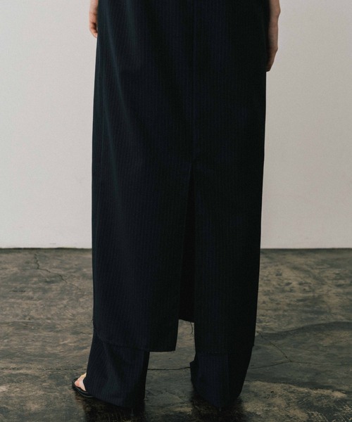 CREDONA(クレドナ)の「SUITING GATHER TROUSER/スーチングギャザートラウザー(スラックス・レディース・ブラック/ネイビー・0/1)」の13枚目の写真
