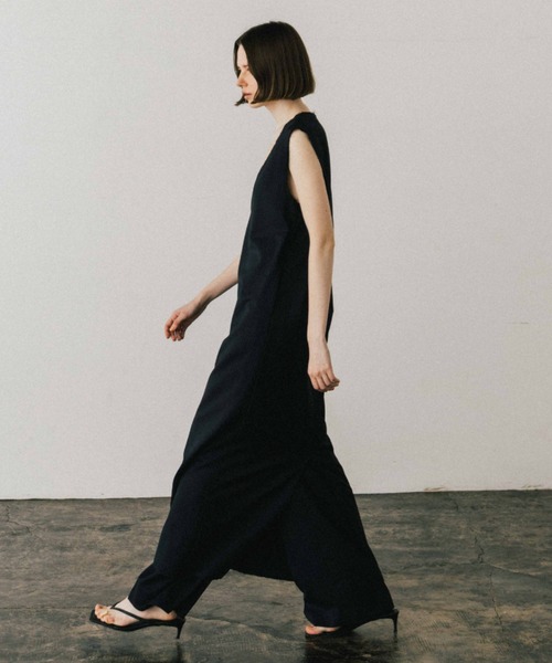 CREDONA(クレドナ)の「SUITING GATHER TROUSER/スーチングギャザートラウザー(スラックス・レディース・ブラック/ネイビー・0/1)」の16枚目の写真