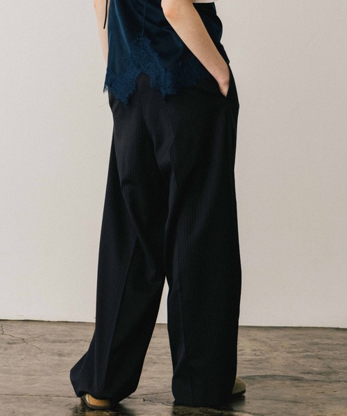 CREDONA(クレドナ)の「SUITING GATHER TROUSER/スーチングギャザートラウザー(スラックス・レディース・ブラック/ネイビー・0/1)」の7枚目の写真
